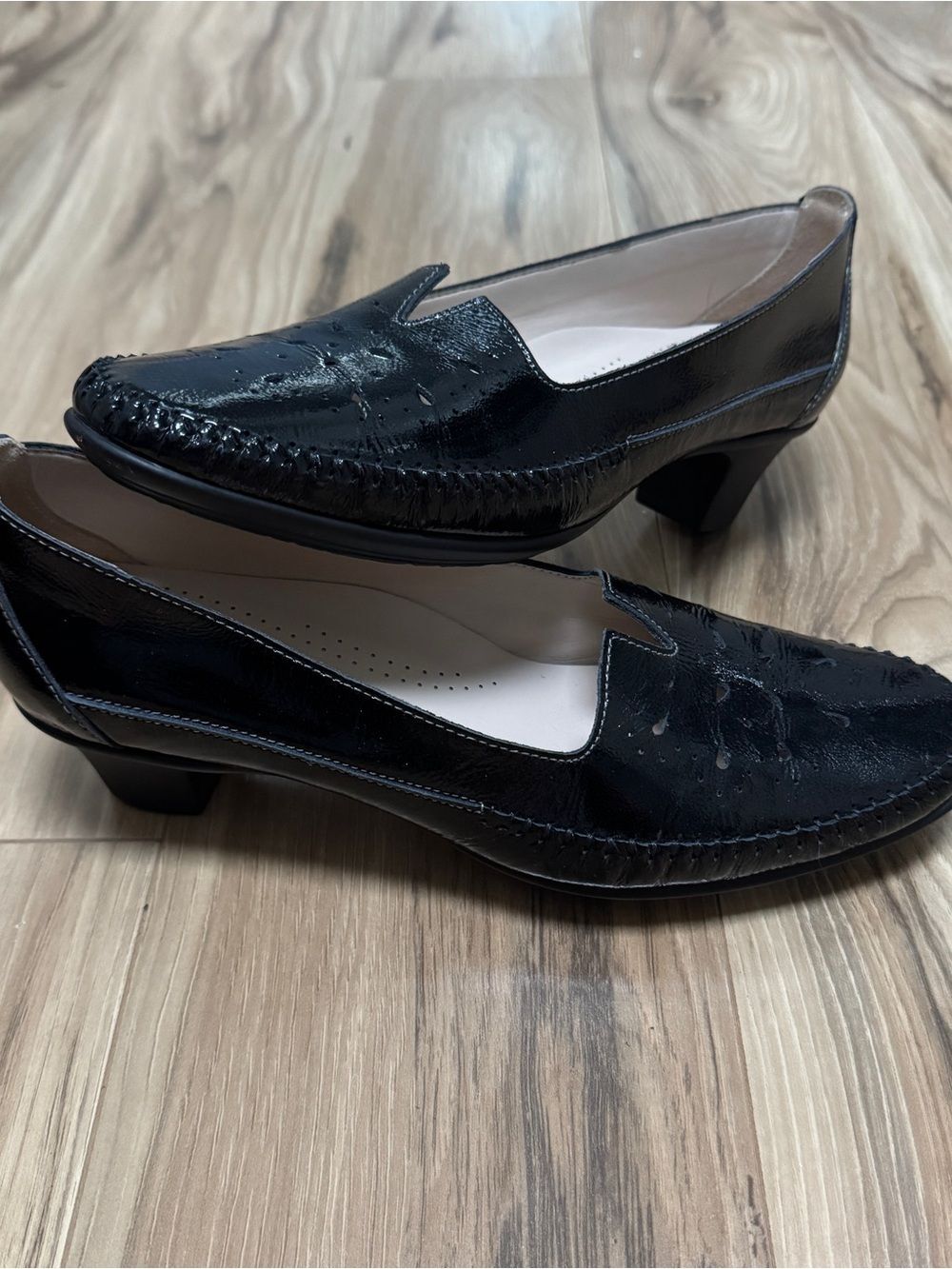 SAS Sonyo Black Patent Leather Slip-On Loafer Pumps Comfort USA Classic 9.5N